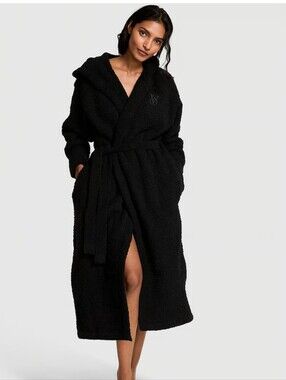 Victoria Secret Cozy Chenille Hooded Long Robe